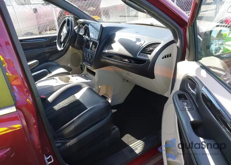 2018 Dodge Grand Caravan Sxt z USA, uszkodzony, nr VIN 2C4RDGCG2JR266978